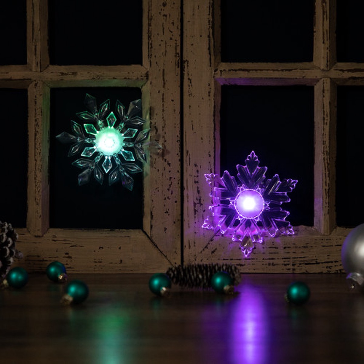 LED Lighted Icy Crystal Snowflake Christmas Window Decorations – 5.5″ – Set of 2