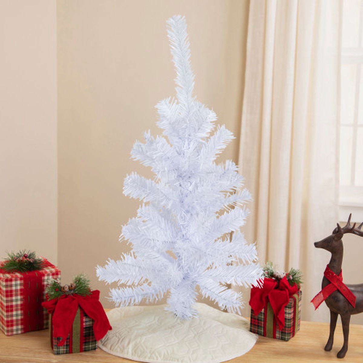 Slim Woodbury White Pine Artificial Christmas Tree - 2' - Unlit