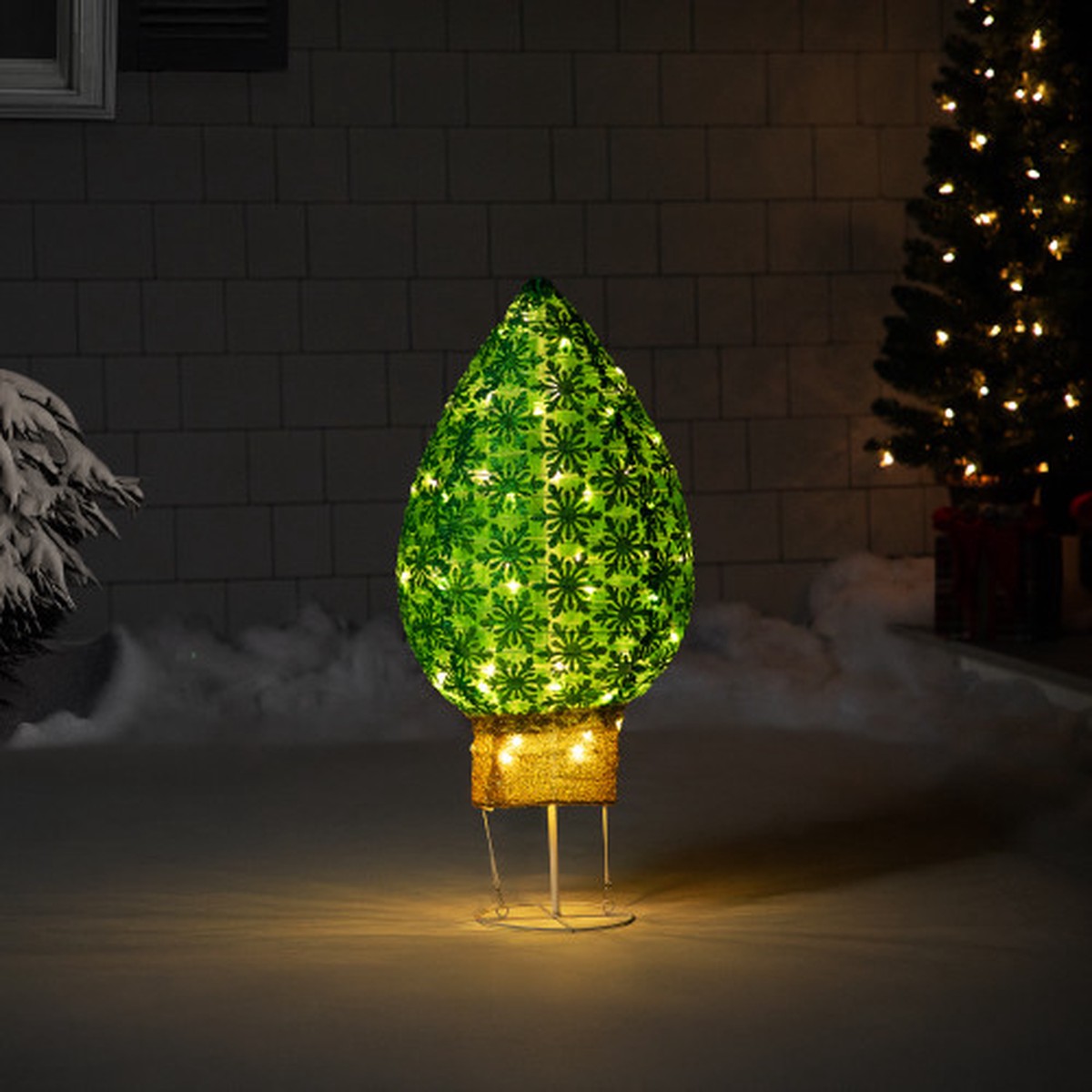 32″ LED Lighted Retro Bulb Outdoor Christmas Decoration – Green