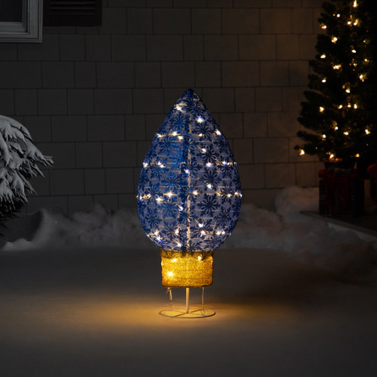 32″ LED Lighted Retro Light Bulb Outdoor Christmas Decoration – Blue