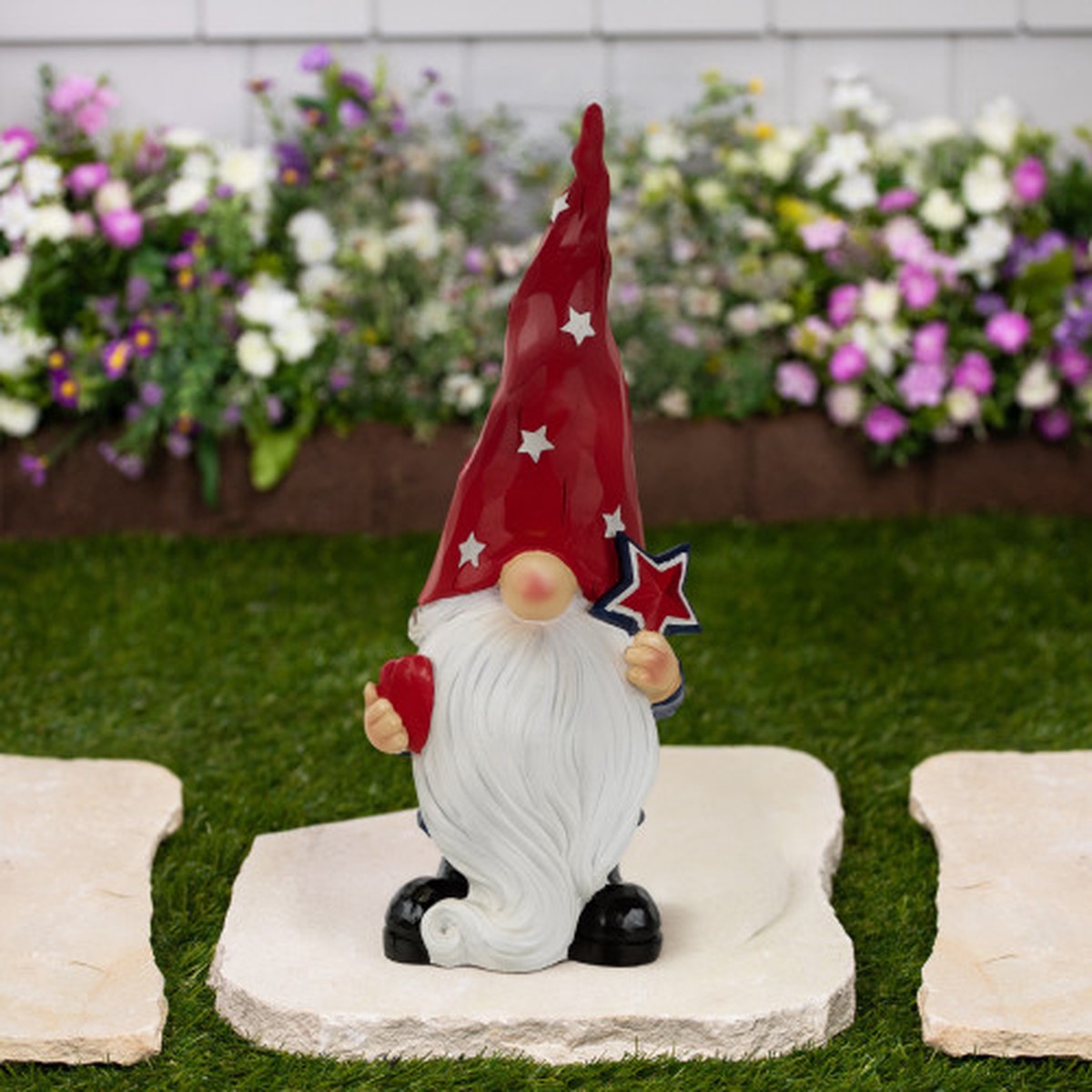 16.5″ Fourth of July Star and Heart Patriotic Gnome Outdoor Garden Statue