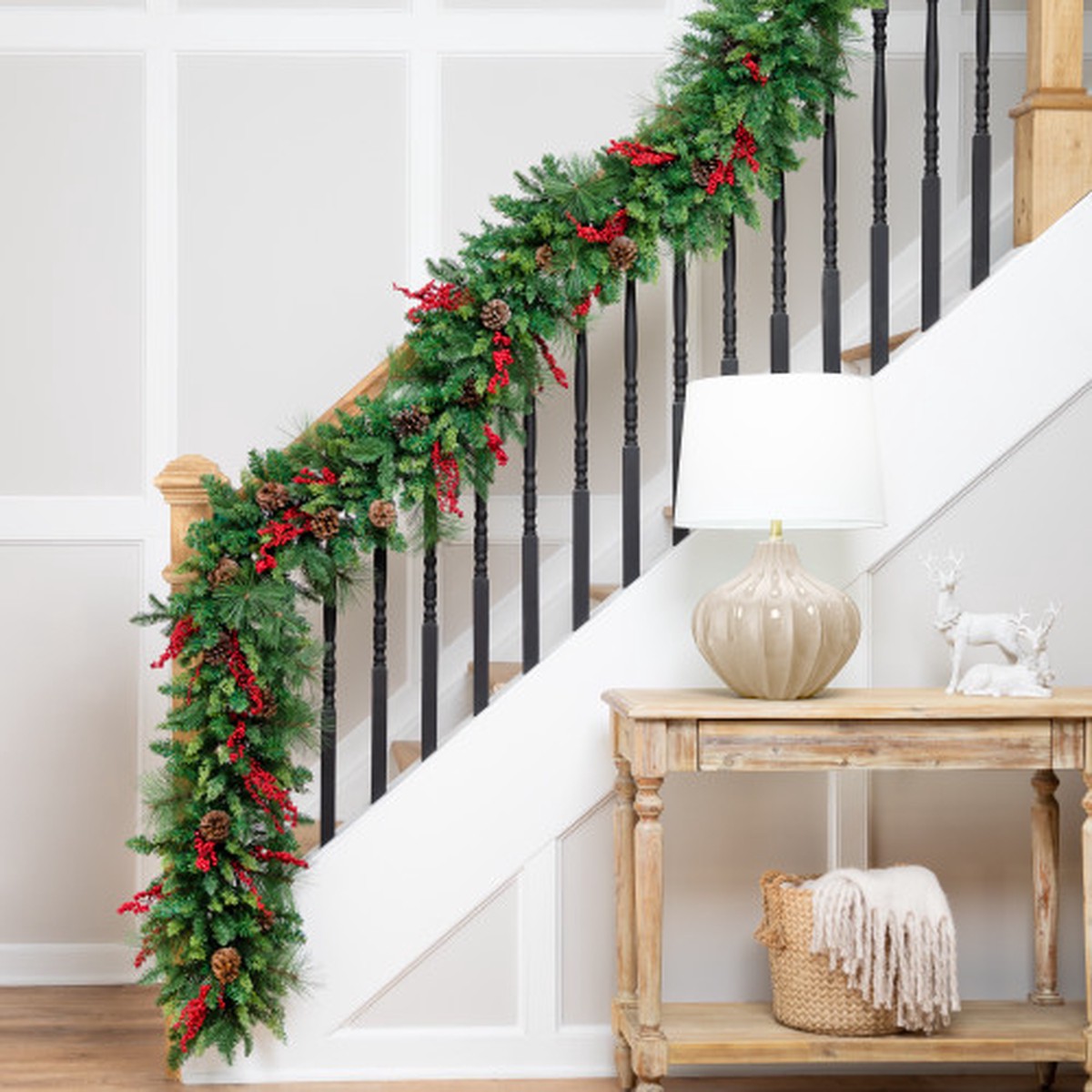 Cypress and Cedar Artificial Christmas Garland – 10′ x 15″ – Unlit