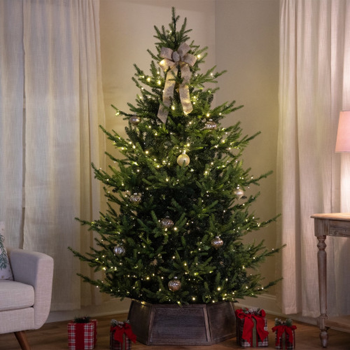 9' Real Touch Elite Pre-Lit Glenmora Pine IPT Artificial Christmas Tree - Dual Color LED