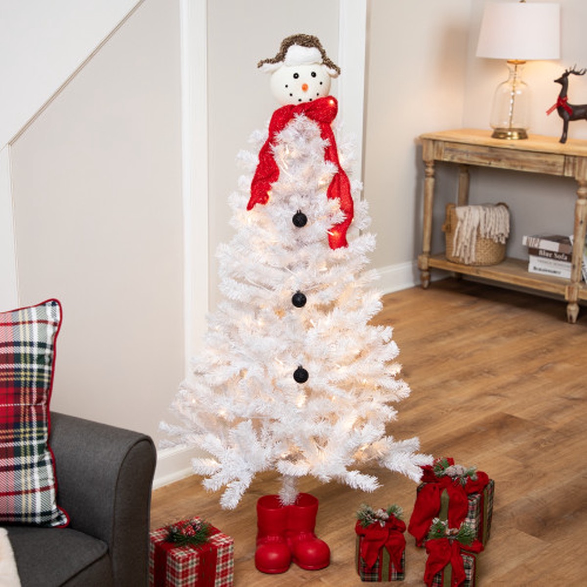 Pre-lit Snowman Medium Artificial Christmas Tree – 4 – Clear Lights