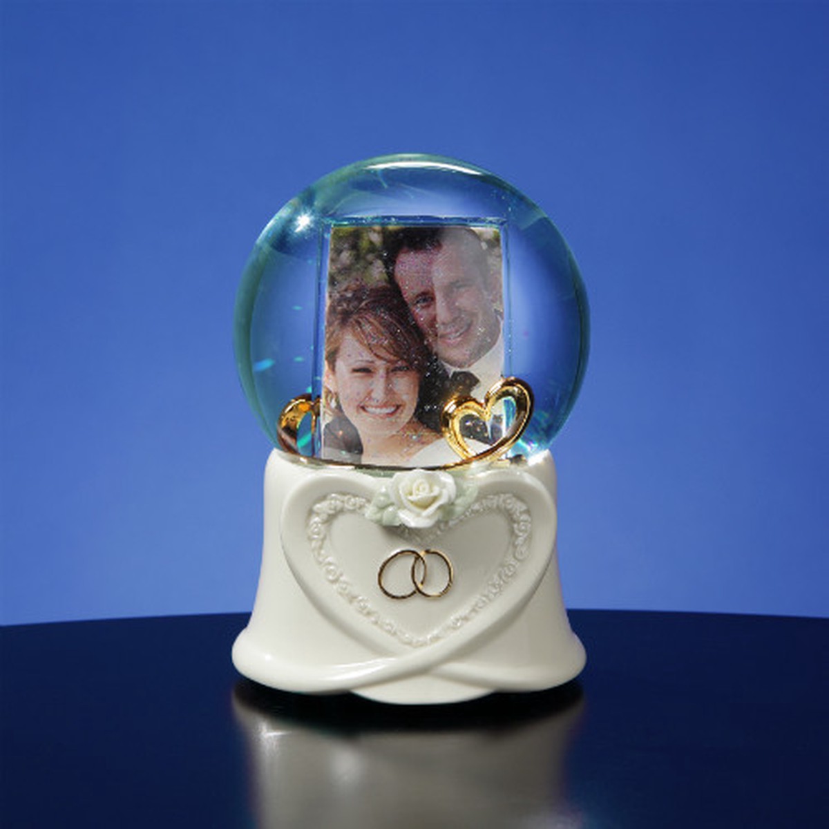 5.75″ Double Heart Photo Frame Wedding Water Globe