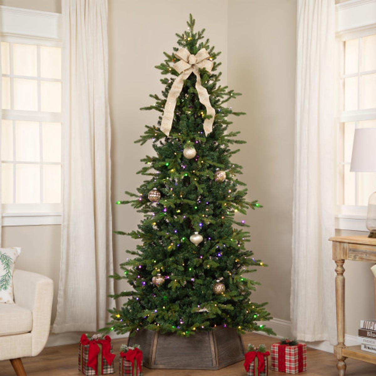 9' Real TouchPre-Lit Elite Breckenridge Pine IPT Artificial Christmas Tree - Dual Color LED
