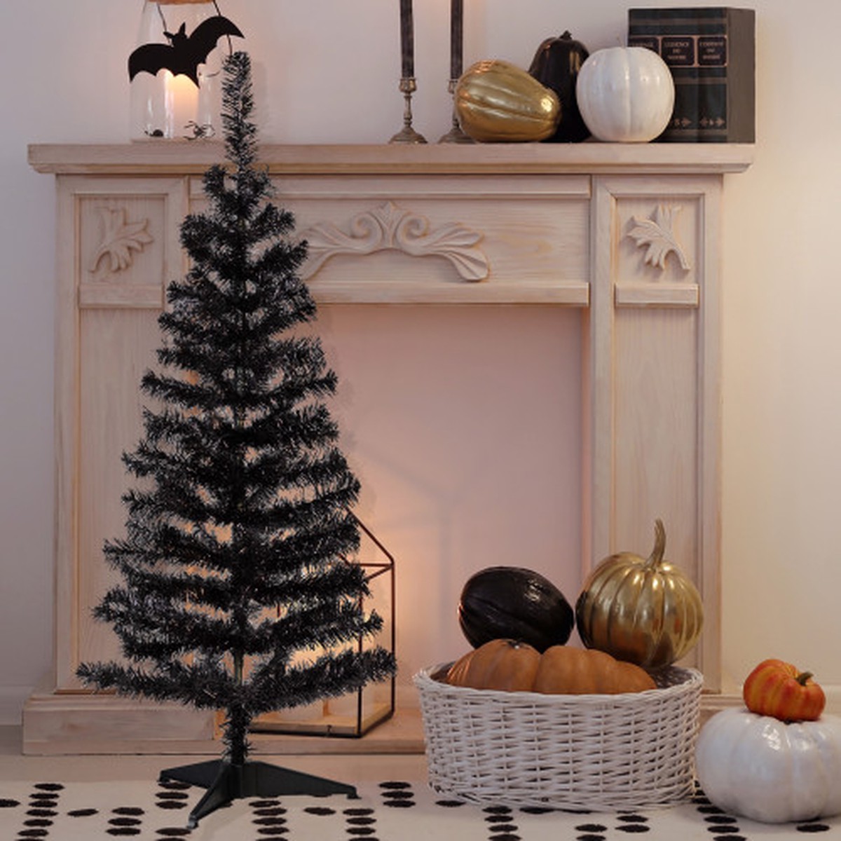 4′ Tinsel Artificial Halloween Tree – Black – Unlit