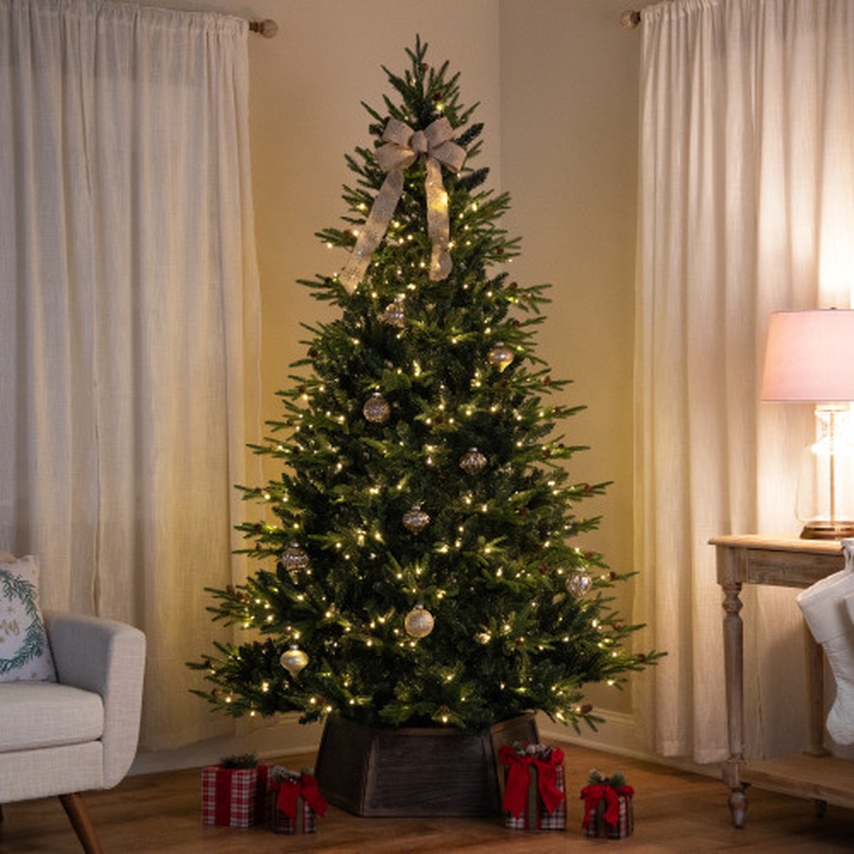 Real Touch Pre-Lit Shenandoah Pine Artificial Christmas Tree – 7.5′ Warm White LED