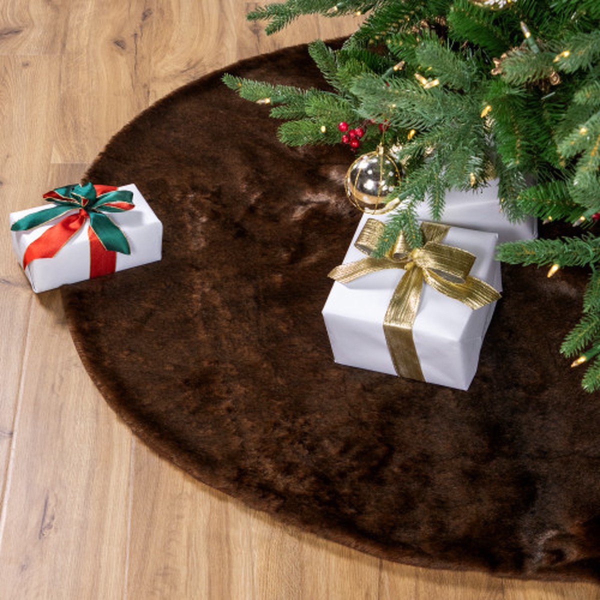 Mink Faux Fur Christmas Tree Skirt – 48″ – Brown