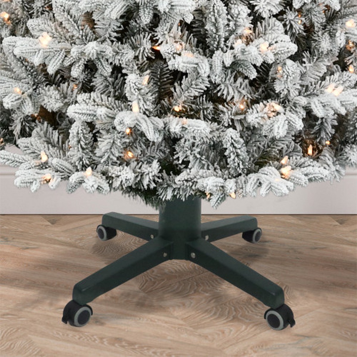 Adjustable Artificial Christmas Tree Stand for up to 8′ Trees – 21″ – Green