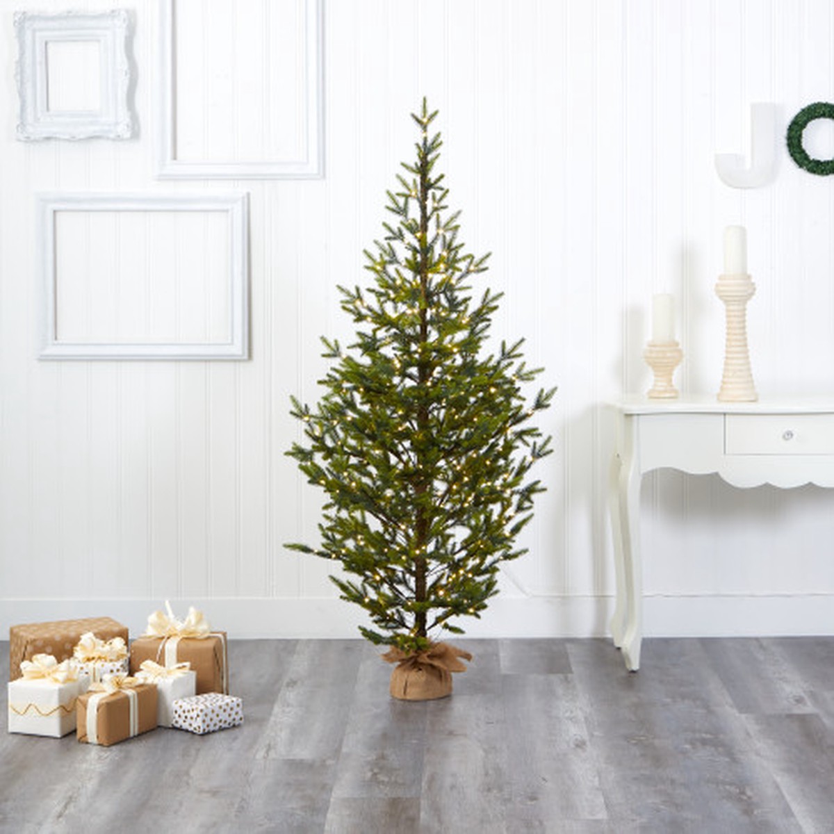 Pre-lit Medium Fraser Fir Artificial Christmas Tree with Burlap Base – 6 – Clear LED Lights