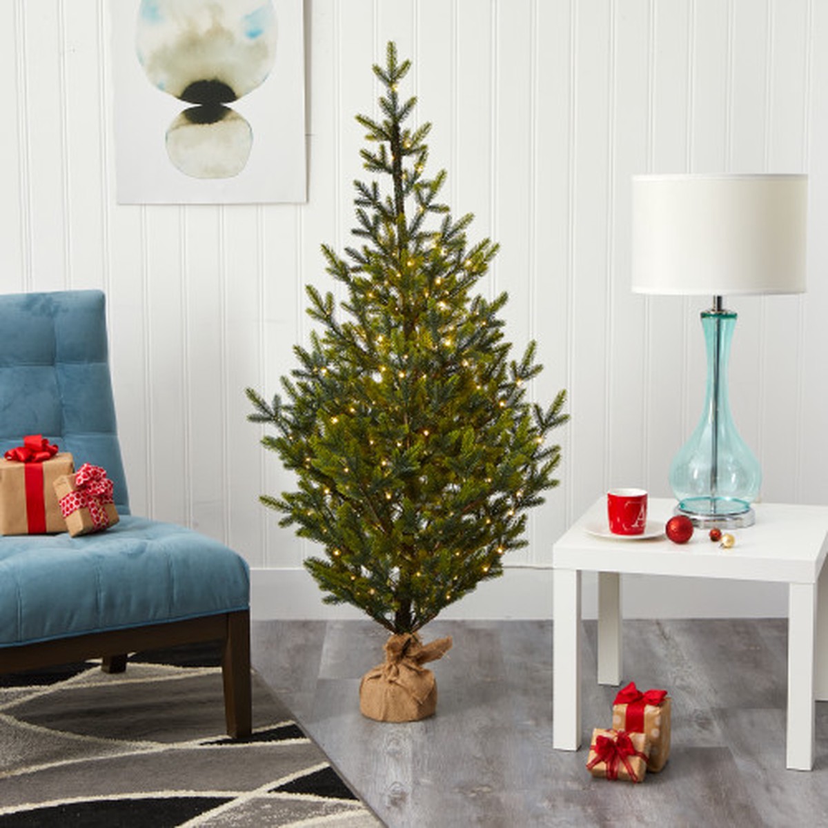 Pre-lit Medium Fraser Fir Artificial Christmas Tree with Burlap Base – 5 – Clear LED Lights