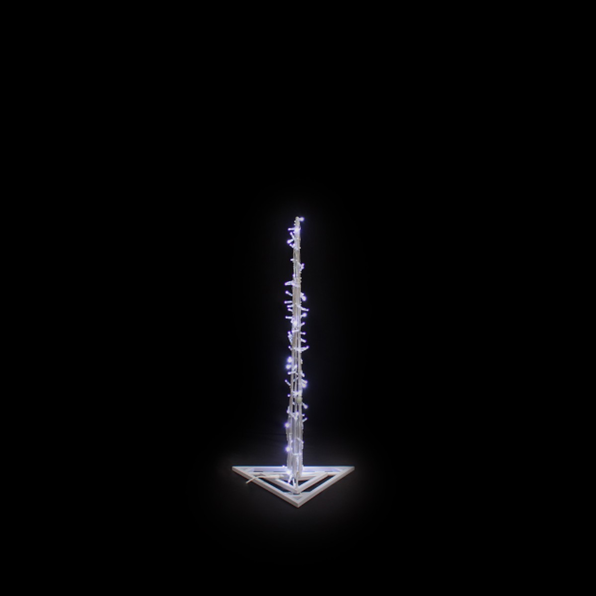 Ice Thorns, LED Lit, 47″ to 236″ – 47in