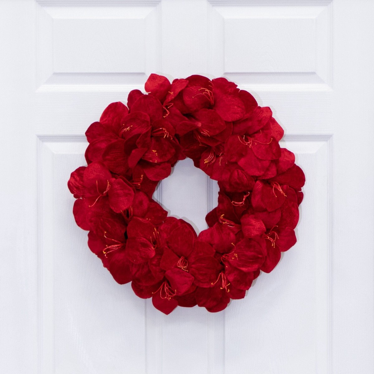 22 Artificial Amaryllis Wreath