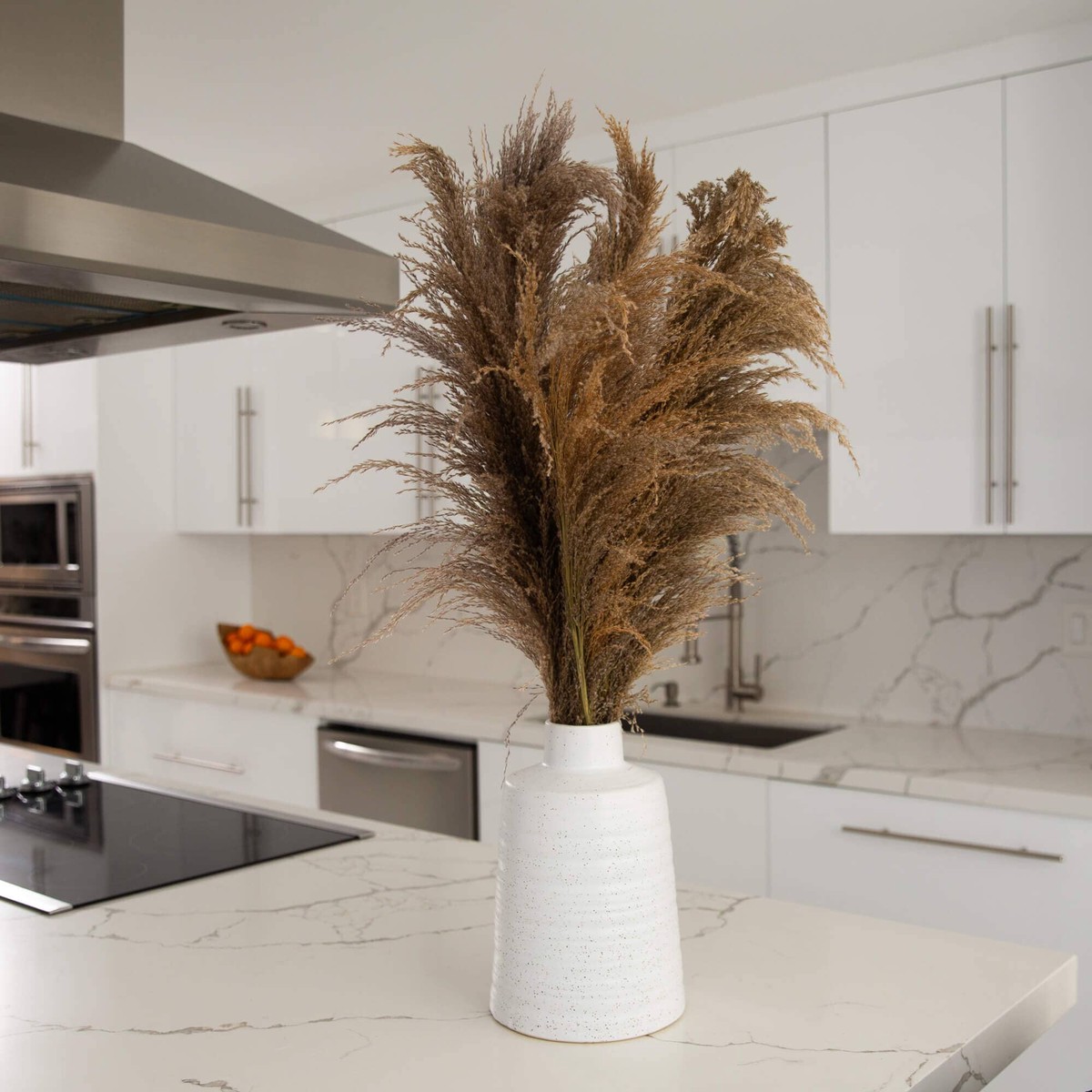 30 Dried Natural Pampas Arrangement in Ceramic Vase