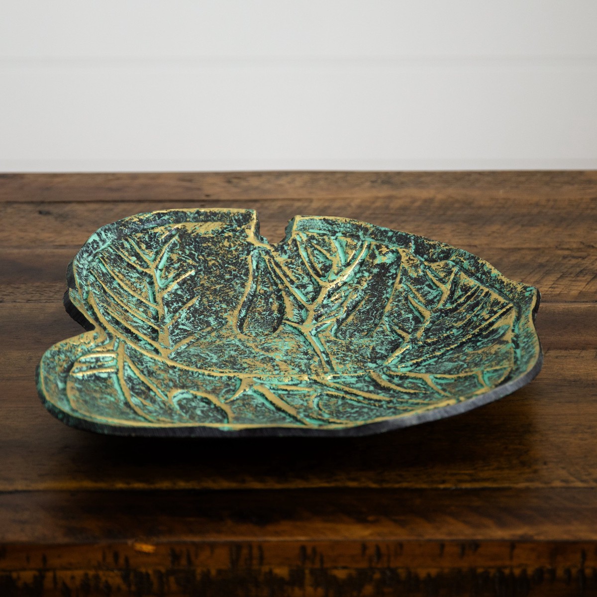 10 Leaf Shaped Decorative Accent