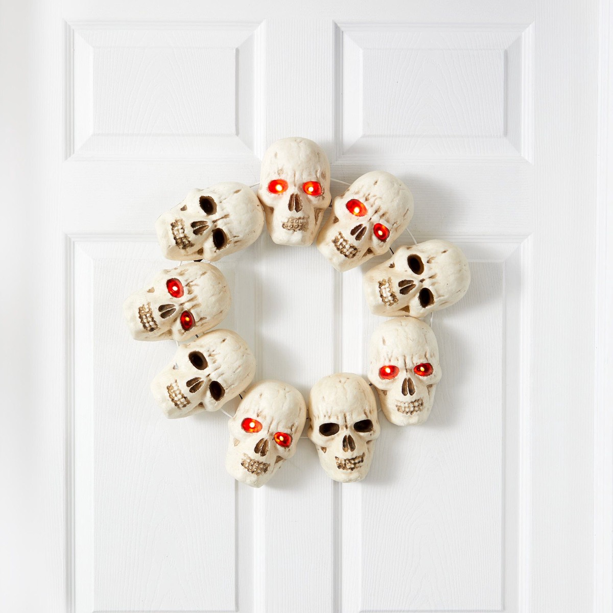 20 Halloween Skull Wreath with Lighted Eyes