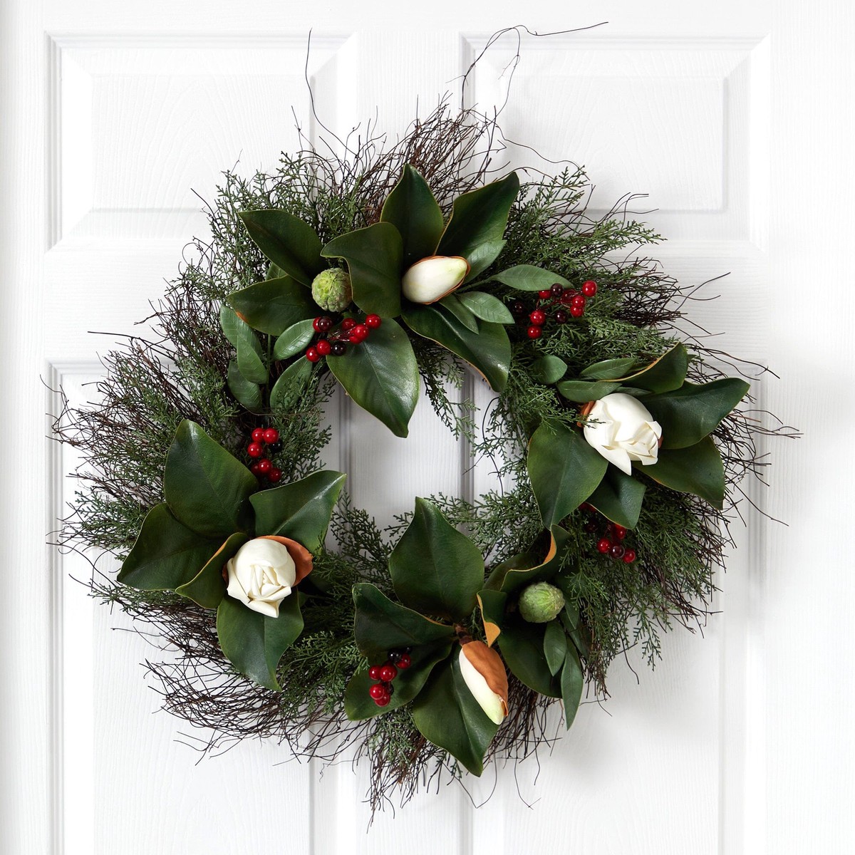 20 Cedar, Ruscus and Magnolia with Berries Artificial Wreath