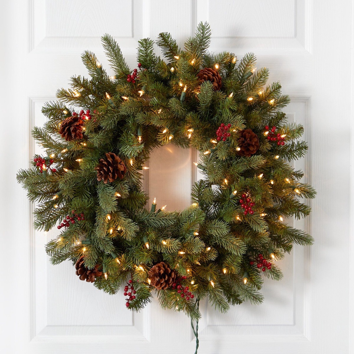 30 Lighted Pine Wreath w/Berries & Pine Cones